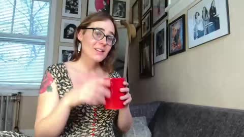 Snapshot of cecilysaintclaire chatting on February 20, 2:35 pm Cecily Saint Claire online show from February 20, 2:35 pm