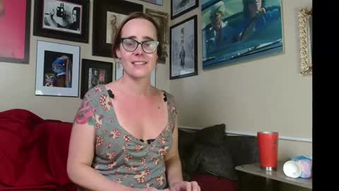 Snapshot of cecilysaintclaire chatting on October 30, 11:55 am Cecily Saint Claire online show from October 30, 11:55 am