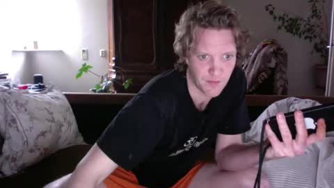 ceezeee online show from December 17, 10:12 am