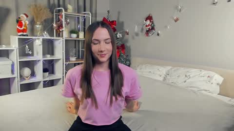 Snapshot of cel1ne_secret chatting on January 9, 7:08 pm Josie Manesi online show from January 9, 7:08 pm