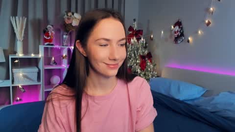 Snapshot of cel1ne_secret chatting on January 19, 7:15 pm Josie Manesi online show from January 19, 7:15 pm