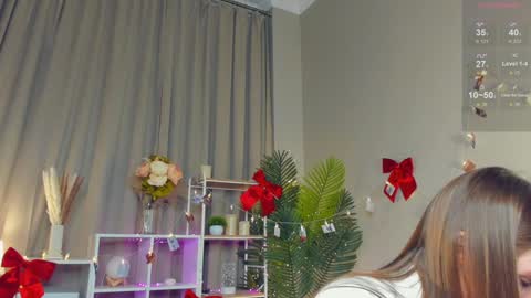 Snapshot of cel1ne_secret chatting on February 3, 1:19 am Josie Manesi online show from February 3, 1:19 am