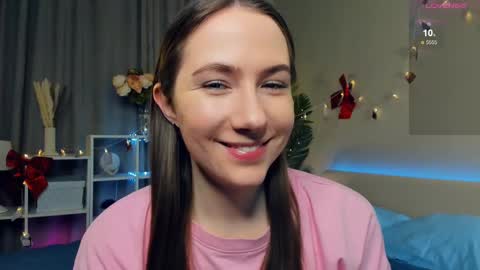 Snapshot of cel1ne_secret chatting on February 14, 7:33 pm Josie Manesi online show from February 14, 7:33 pm