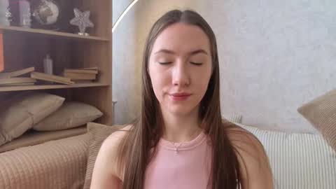 Snapshot of cel1ne_secret chatting on September 10, 5:29 am Josie Manesi online show from September 10, 5:29 am