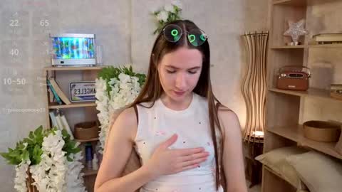 Snapshot of cel1ne_secret chatting on September 18, 6:15 am Josie Manesi online show from September 18, 6:15 am