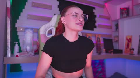 Snapshot of celeste_blazze chatting on December 4, 6:06 pm Celeste  online show from December 4, 6:06 pm