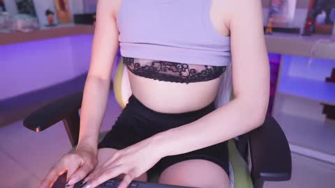 Snapshot of celeste_blazze chatting on December 12, 5:15 pm Celeste  online show from December 12, 5:15 pm