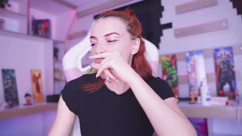 Snapshot of celeste_blazze chatting on December 13, 5:21 pm Celeste  online show from December 13, 5:21 pm