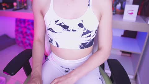 Snapshot of celeste_blazze chatting on December 20, 6:02 pm Celeste  online show from December 20, 6:02 pm