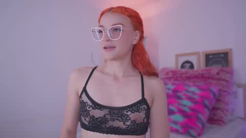 Snapshot of celeste_blazze chatting on September 15, 5:35 pm Celeste  online show from September 15, 5:35 pm