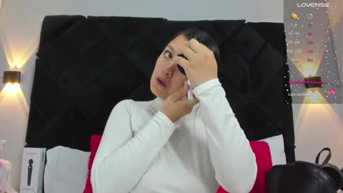 Snapshot of celeste_star0 chatting on November 5, 12:49 pm celeste star online show from November 5, 12:49 pm