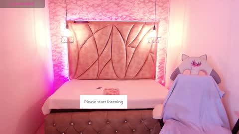Snapshot of celestesky__ chatting on October 7, 12:02 pm online show from October 7, 12:02 pm