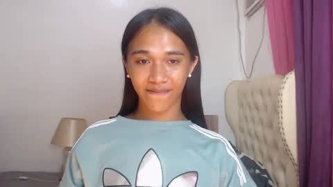 Snapshot of celestial_joannah chatting on December 19, 4:57 pm merry joannah online show from December 19, 4:57 pm