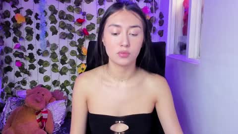 Snapshot of celestinepurple chatting on December 10, 6:06 pm Celestineeeeee online show from December 10, 6:06 pm