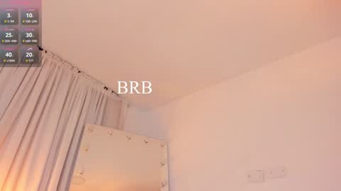 Snapshot of celia_dubois chatting on January 22, 12:16 am Ari online show from January 22, 12:16 am