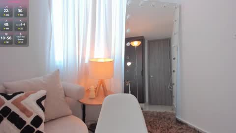 Snapshot of celia_dubois chatting on February 1, 8:26 pm Ari online show from February 1, 8:26 pm