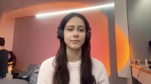 Snapshot of celinebinegar chatting on March 3, 3:40 pm Celine online show from March 3, 3:40 pm