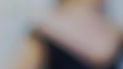 Snapshot of celinemeyerr chatting on November 5, 6:46 am CelineMeyer online show from November 5, 6:46 am