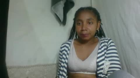 Snapshot of cettehot chatting on October 12, 4:44 am cette soa online show from October 12, 4:44 am