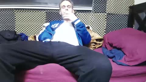 Snapshot of cezar46 chatting on November 26, 4:02 am cezar online show from November 26, 4:02 am