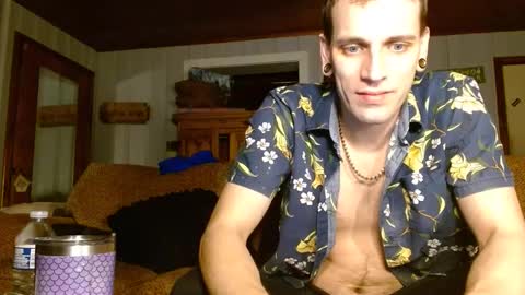 cguffey2284 online show from December 29, 6:56 am