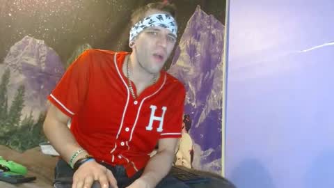 cguffey2284 online show from January 1, 8:24 am