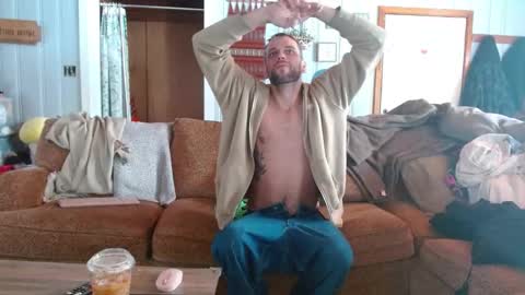 cguffey2284 online show from February 8, 5:27 pm