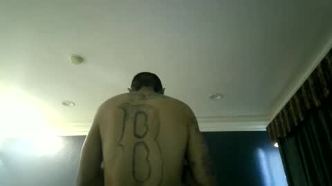 Snapshot of ch383331986 chatting on October 19, 6:30 pm HAHA online show from October 19, 6:30 pm