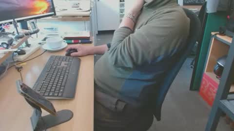 ch400 online show from April 16, 1:01 pm