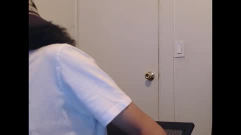 Snapshot of chainnballz chatting on November 23, 11:26 pm ChainNballzz online show from November 23, 11:26 pm