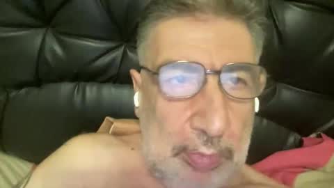 Snapshot of champsex305610 chatting on November 17, 4:57 pm champsex305610 online show from November 17, 4:57 pm