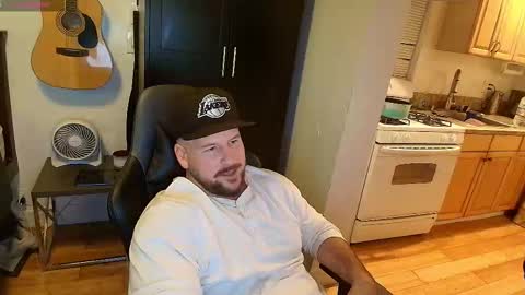 Snapshot of chance69cruise chatting on November 16, 1:00 am Chance Cruise online show from November 16, 1:00 am