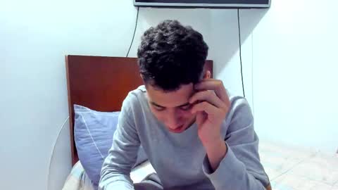 Snapshot of chandler_kenji chatting on November 22, 1:48 am Kenji online show from November 22, 1:48 am