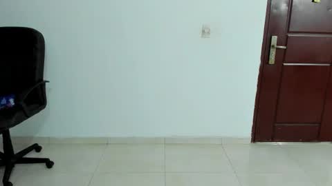 Snapshot of chandler_kenji chatting on December 2, 1:11 am Kenji online show from December 2, 1:11 am