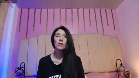 Chanel Whitte online show from February 23, 7:55 pm