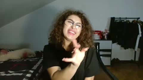 Stephanieblisss online show from January 7, 4:27 pm