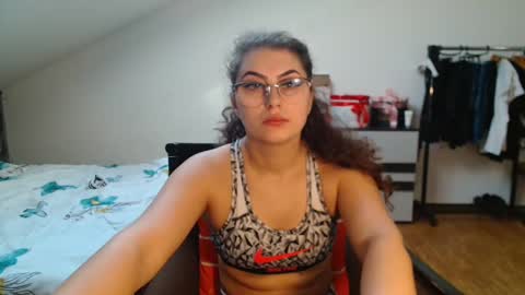 Stephanieblisss online show from February 25, 12:55 pm