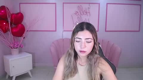 channel_blonde_a online show from March 3, 4:35 pm