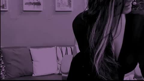 The Queen online show from January 17, 12:54 pm