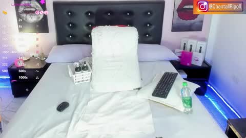 Snapshot of chantallripoll chatting on September 20, 3:35 pm ALEXANDRA online show from September 20, 3:35 pm