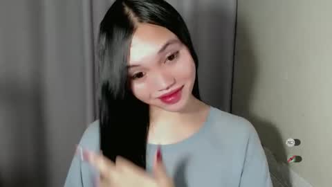 Snapshot of chantelle_fuckdoll chatting on December 15, 10:47 pm CHANTELLE online show from December 15, 10:47 pm