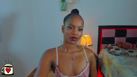 Snapshot of charis_hill chatting on December 3, 8:17 pm charis_hill online show from December 3, 8:17 pm
