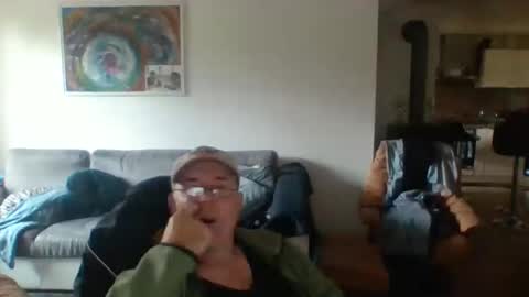 charles6064 online show from September 12, 7:30 am