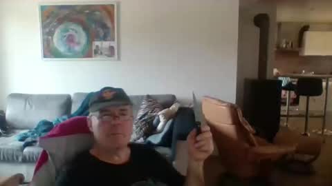 charles6064 online show from November 6, 11:11 am