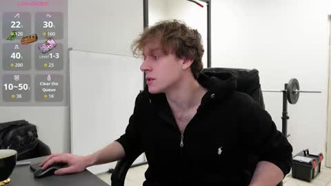 Snapshot of charles_dreams chatting on December 3, 7:01 pm CHARLES DREAMS online show from December 3, 7:01 pm