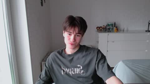 charleshanson69 online show from December 5, 6:11 am