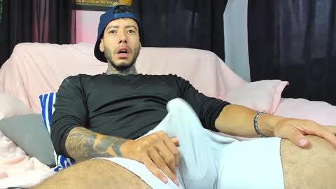 charless_dickenss online show from February 5, 12:06 pm