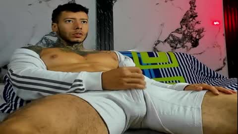 charless_dickenss online show from December 4, 10:46 am