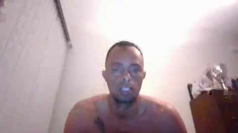 Snapshot of charlesspann80 chatting on December 16, 3:00 am charlesspann80 online show from December 16, 3:00 am