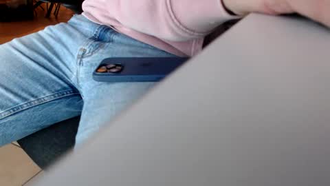 Snapshot of charlesverne chatting on October 29, 8:43 pm charlesverne online show from October 29, 8:43 pm